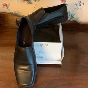 Easy Spirit Black Loafers